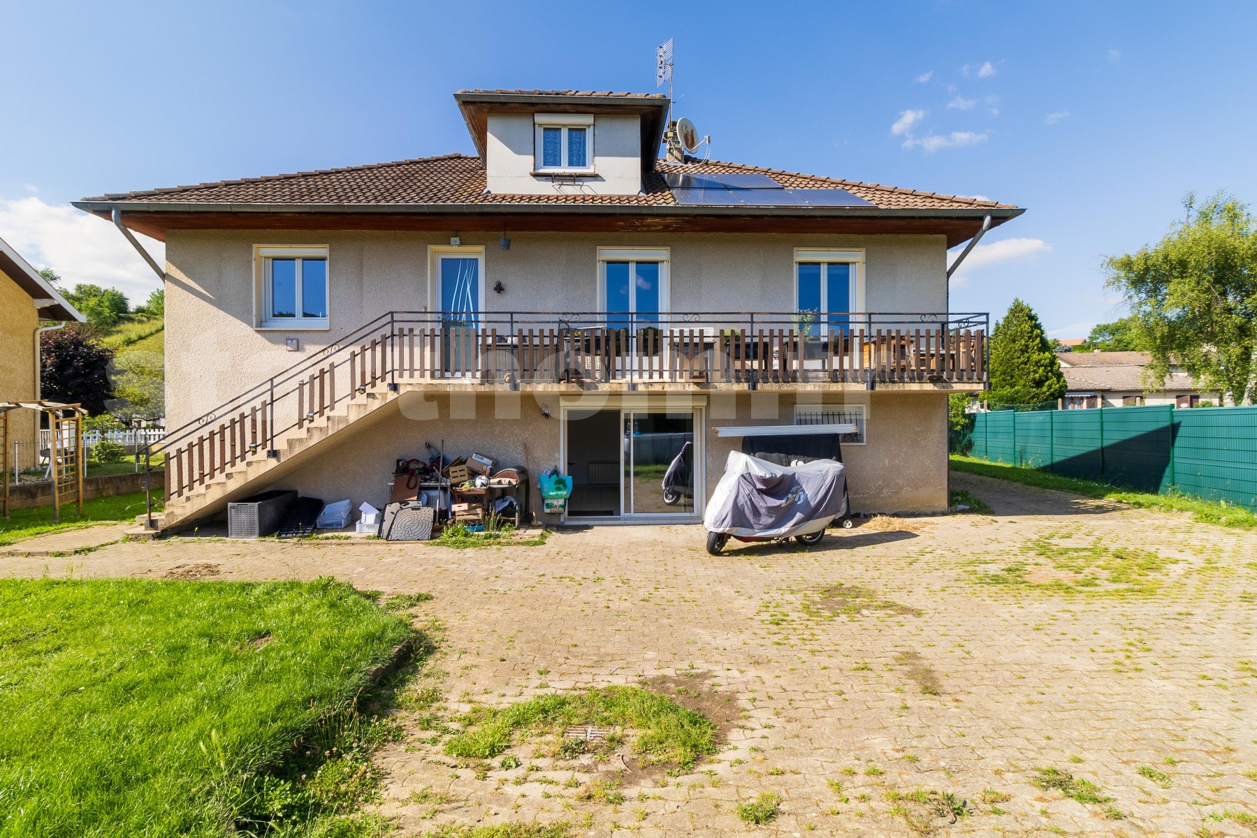 Maison individuelle 7 pièces, idéale grande famille ou profession libérale