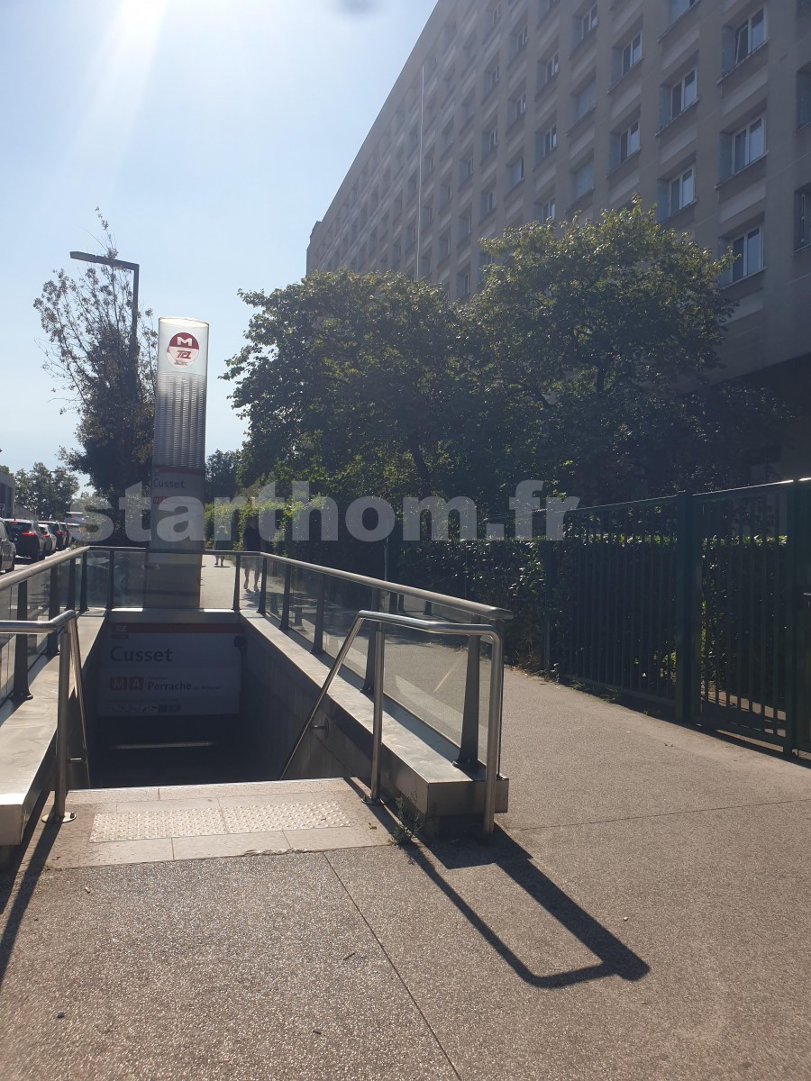 Appartement T5 métro A CUSSET