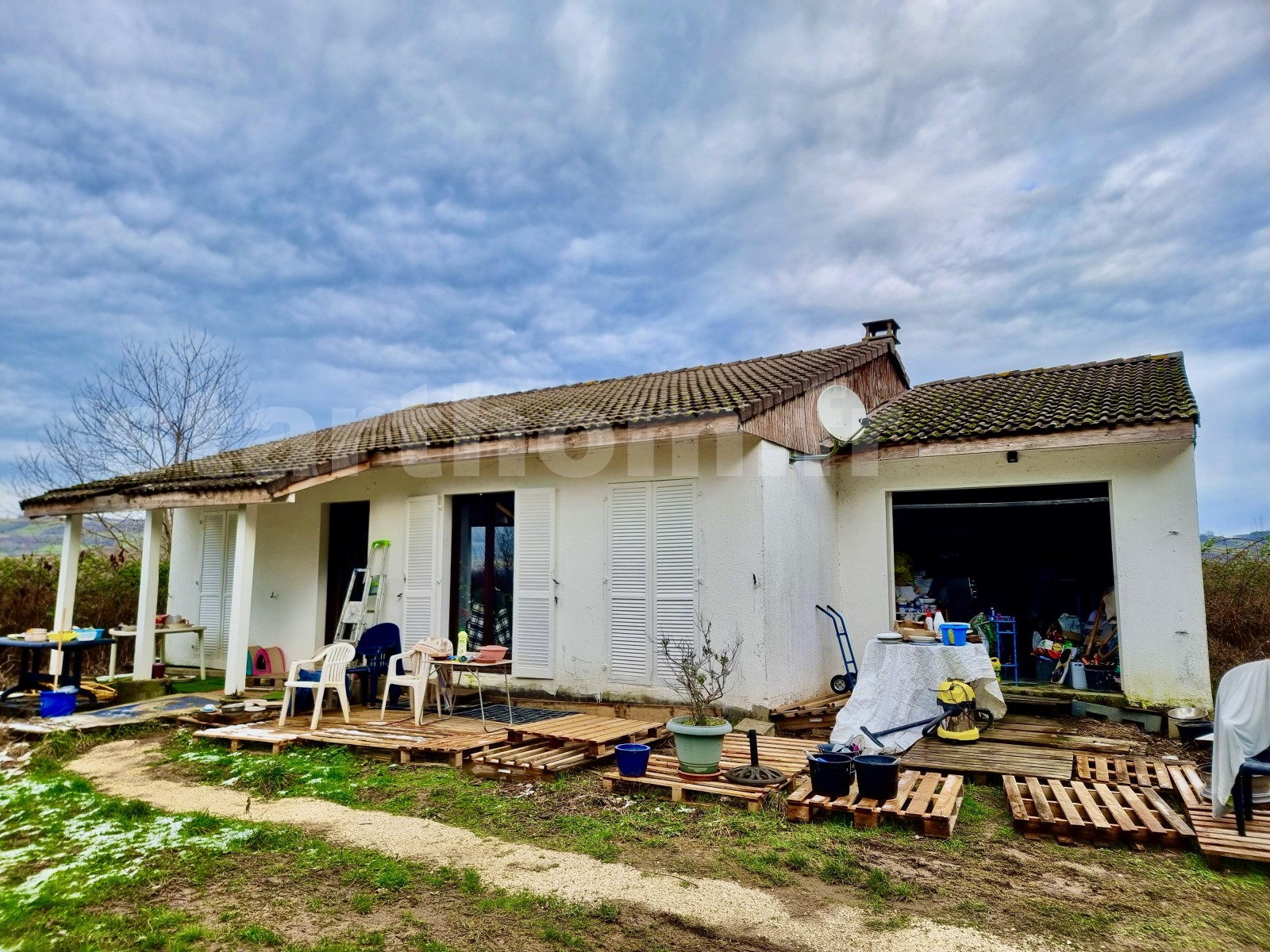 Maison de plain-pied avec terrain constructible