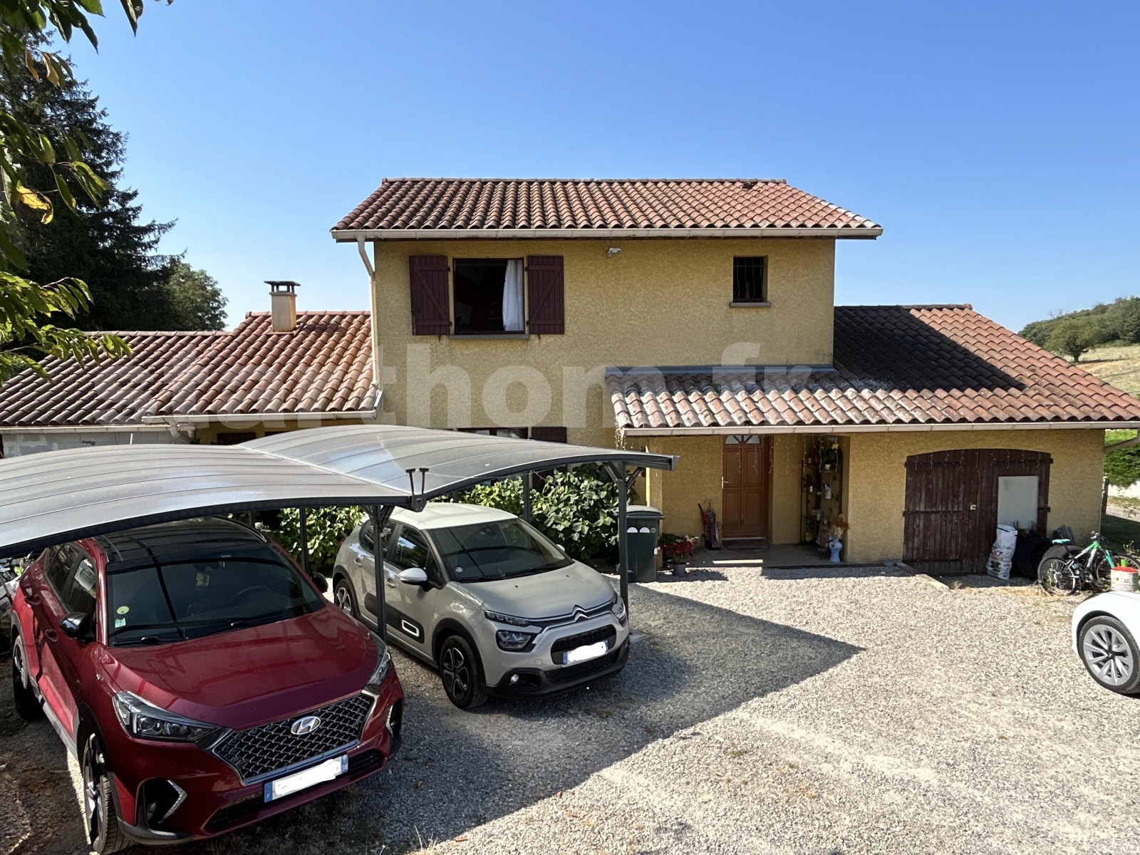 Villa de 180 m2 hab,1500 m2 de terrain