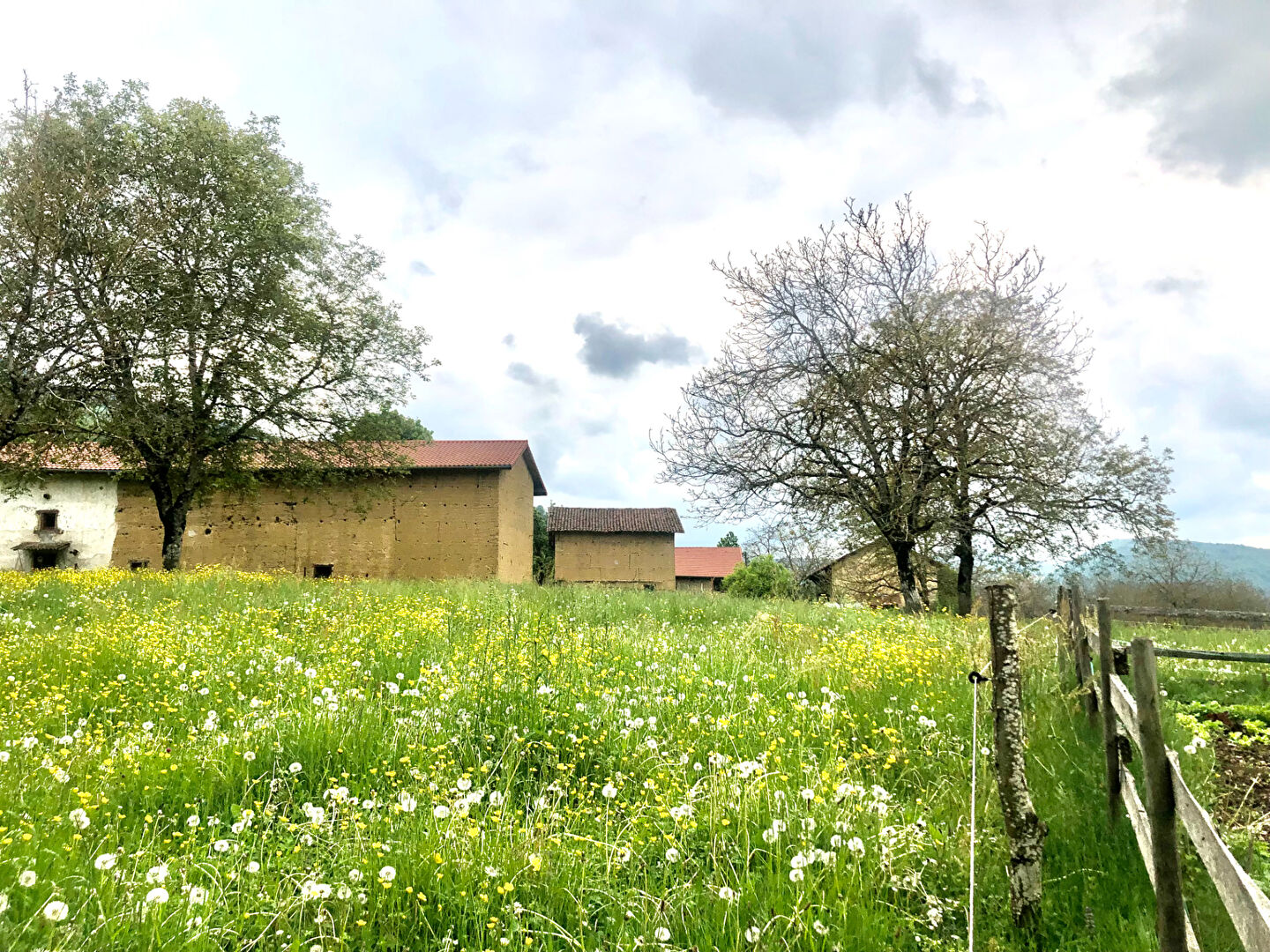 Terrain  constructible 1052 m²