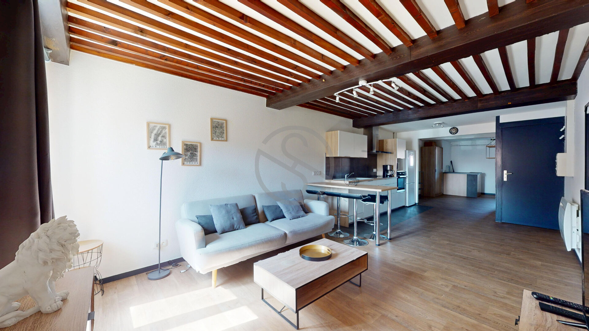 Duplex rénové avec goût en 2020
