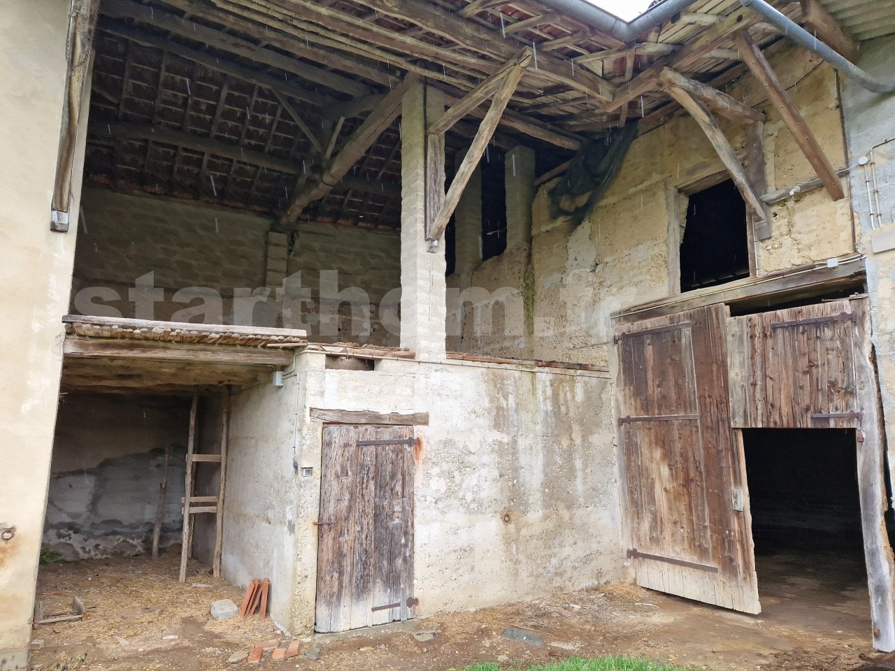GRANGE 100 m2