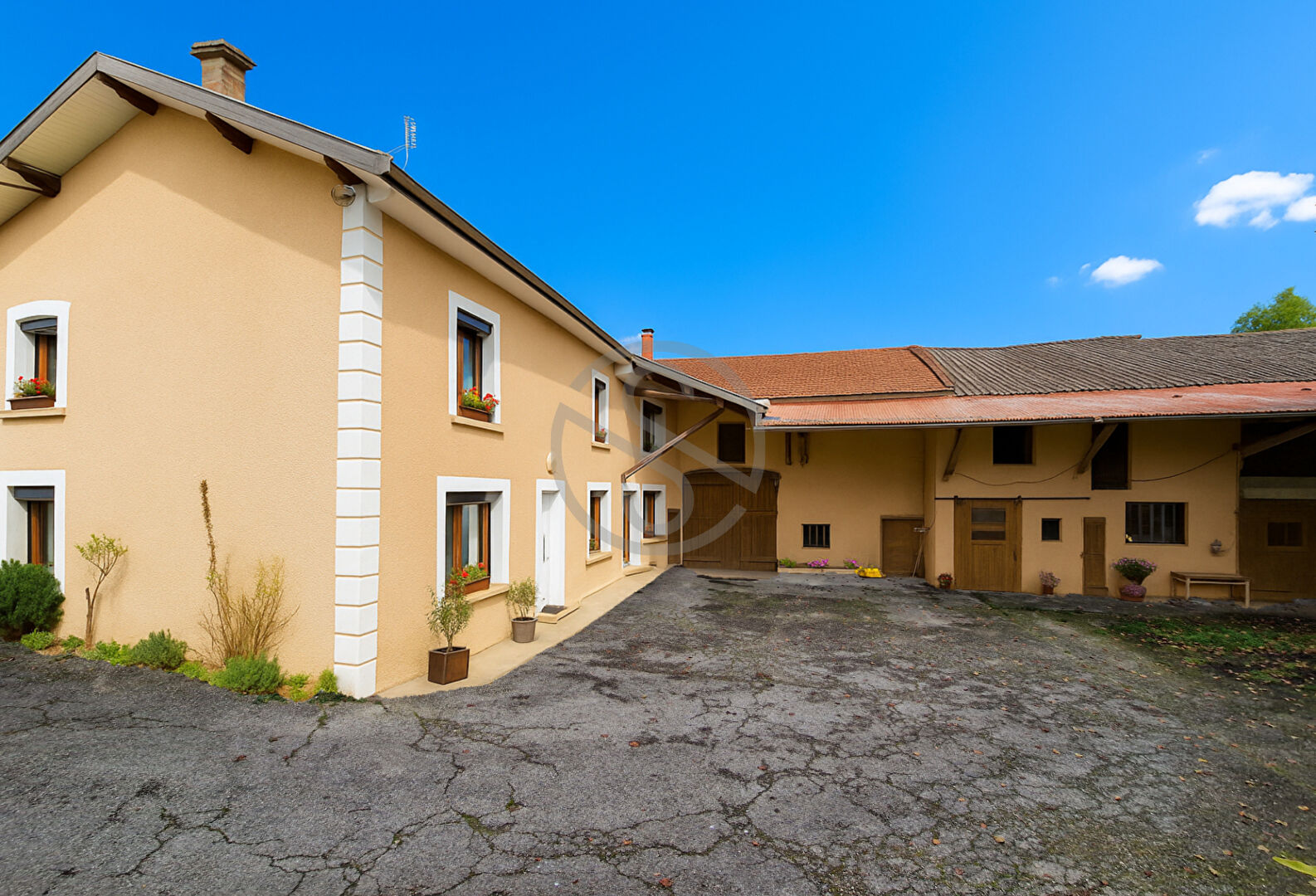 Maison 140 m2 + dépendance