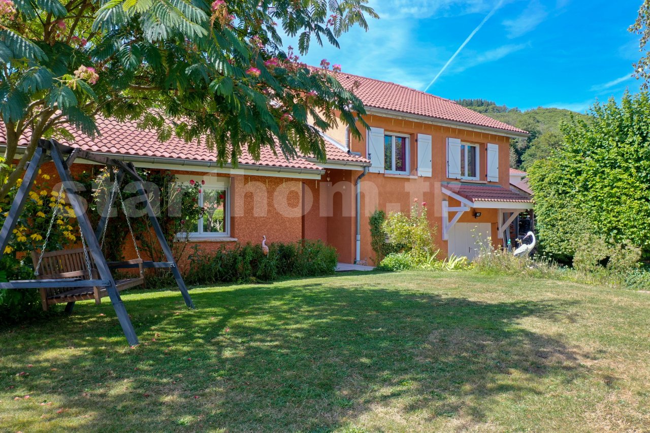 Maison – 5 pièce(s) – 143 m2