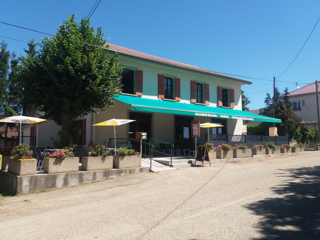 Grande maison et local commercial
