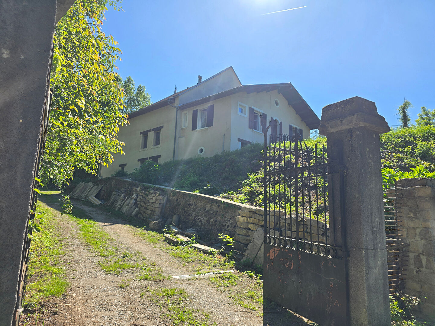 Maison 250m2 avec hangar vouté