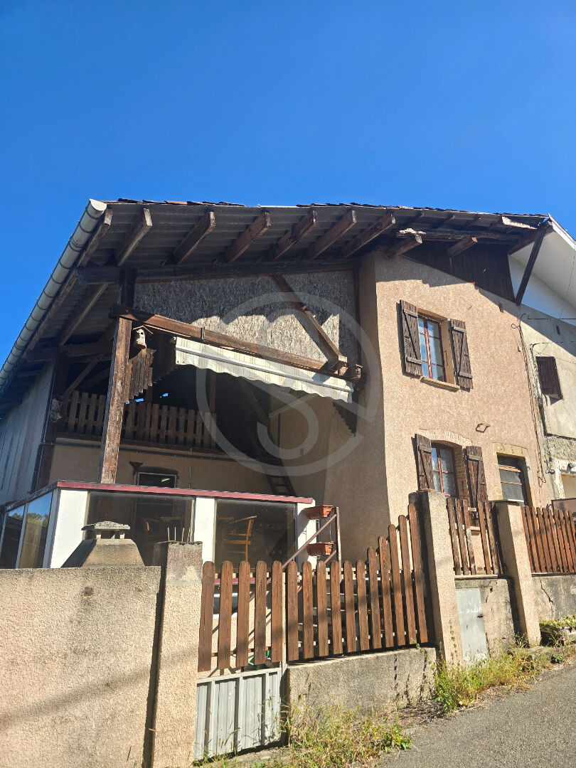 Maison à Thodure, 3 pièces 104m2