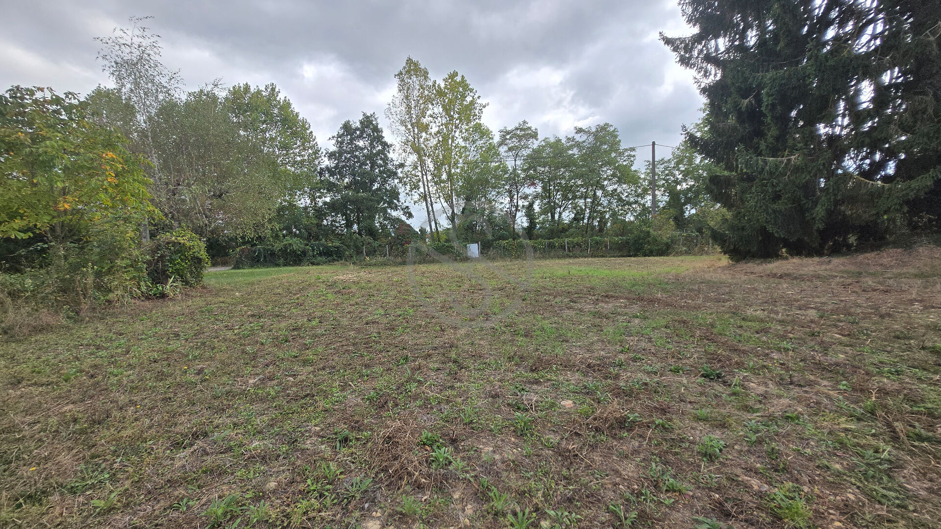 Terrain 800 M2